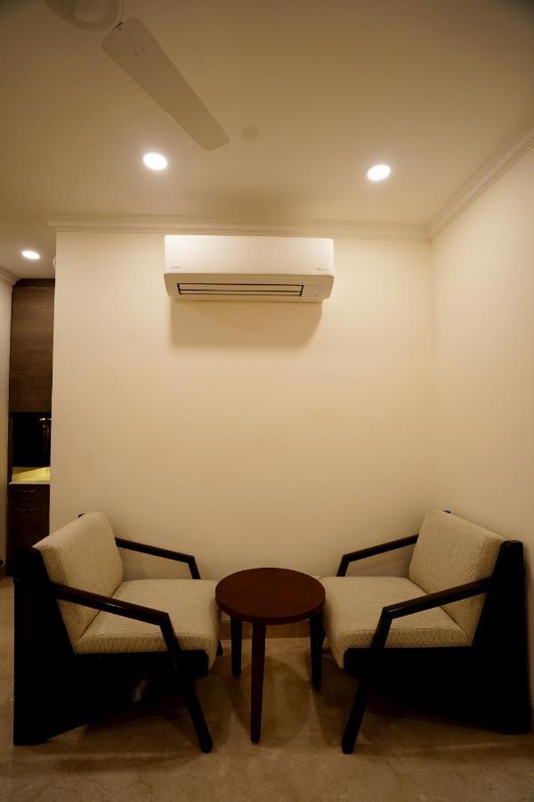 Wongdhen House Hotel นิวเดลี ภายนอก รูปภาพ