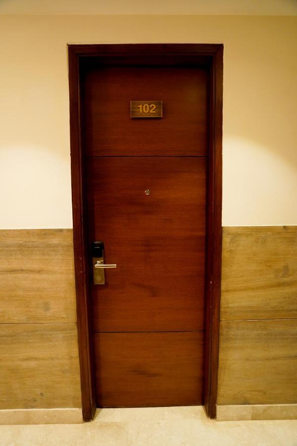 Wongdhen House Hotel นิวเดลี ภายนอก รูปภาพ