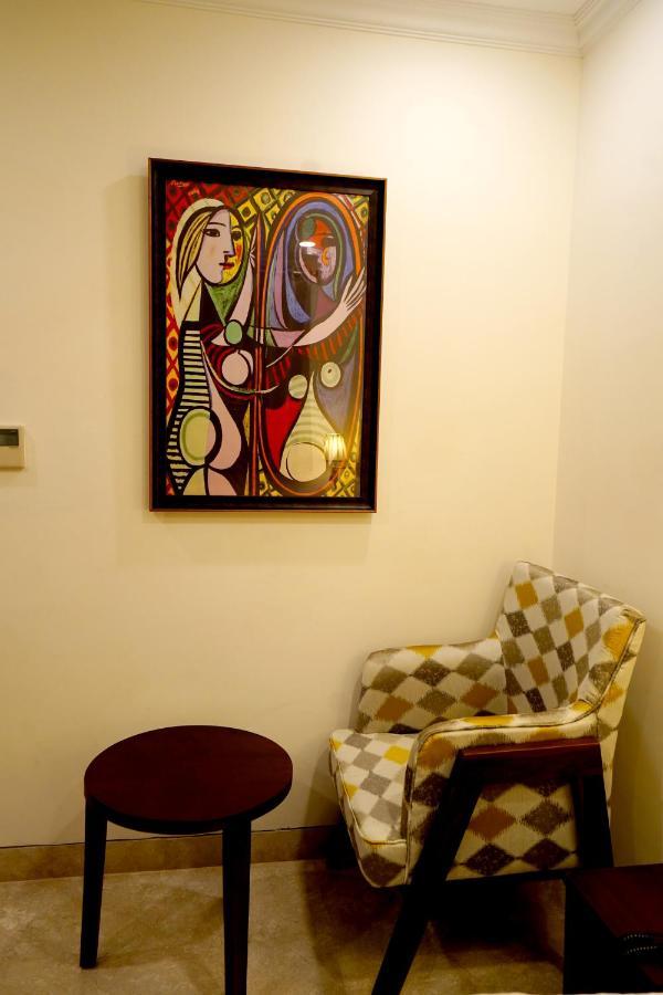 Wongdhen House Hotel นิวเดลี ภายนอก รูปภาพ
