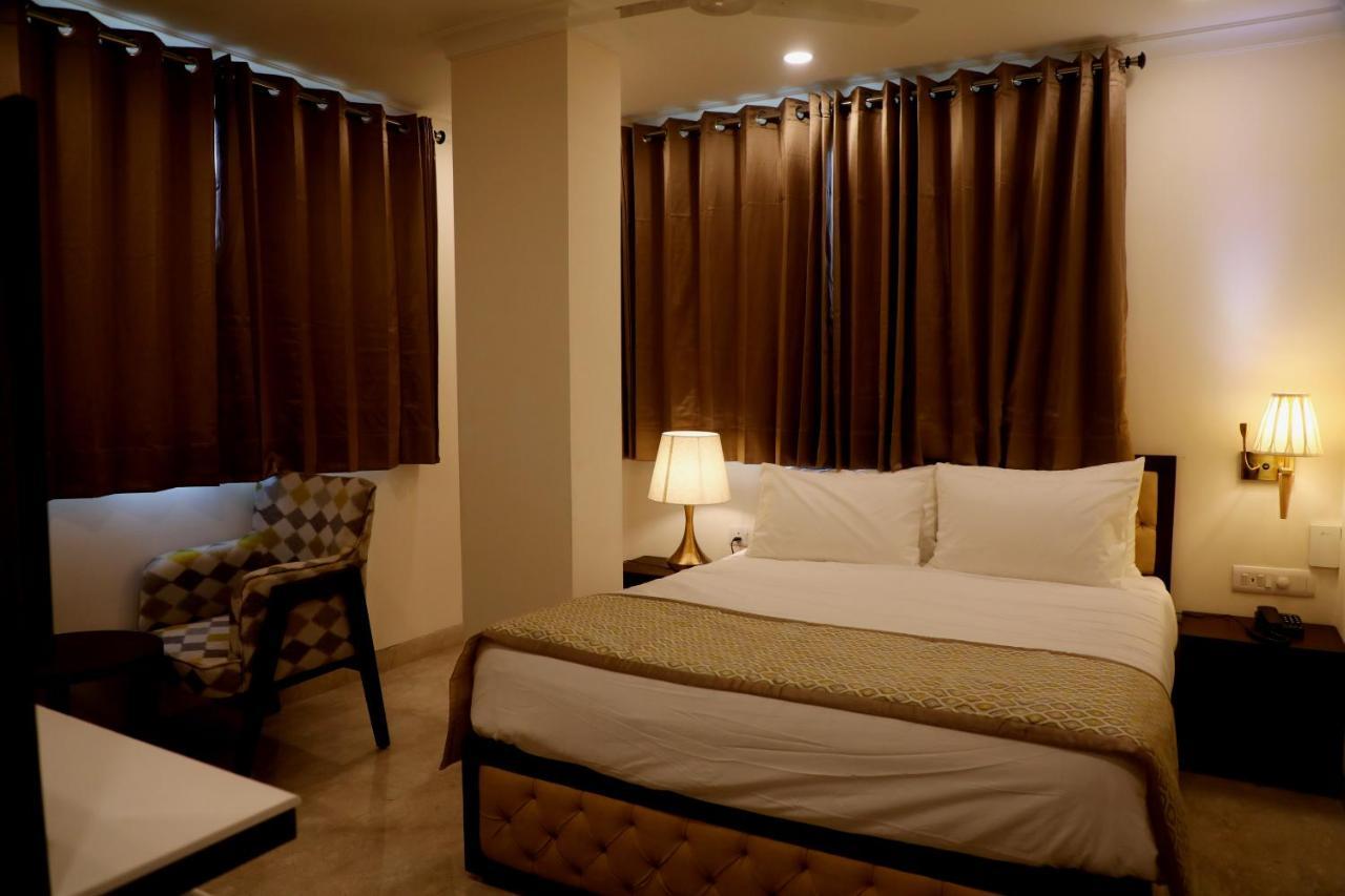 Wongdhen House Hotel นิวเดลี ภายนอก รูปภาพ